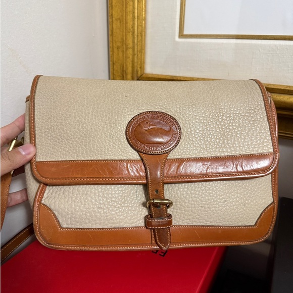 Dooney&Bourke Classic Tan and Cream Leather Men's Bag